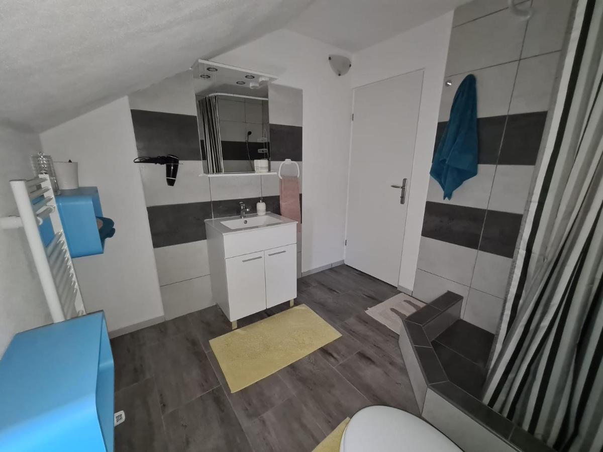 Ana Apartment Gračac Екстериор снимка