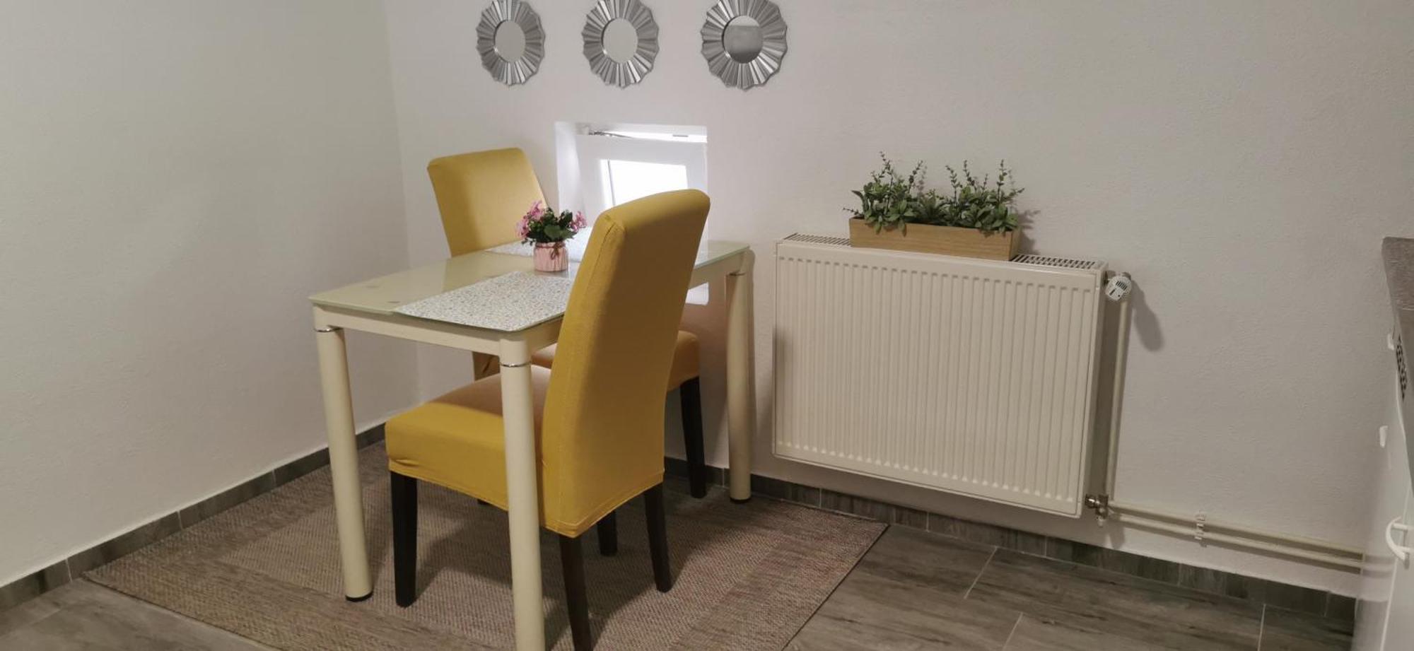 Ana Apartment Gračac Екстериор снимка